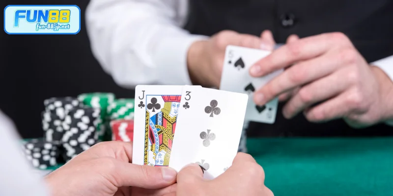 Ra nước đi đúng đắn khi gặp Flush Draw, Straight Draw